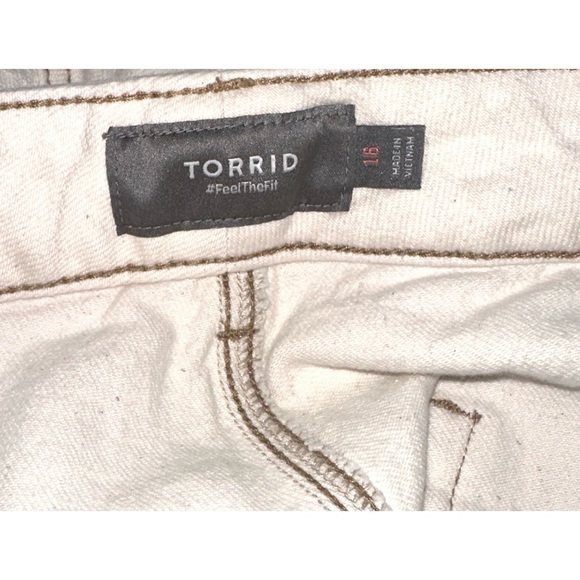 Torrid Crop Wide Leg Classic Denim High-Rise Jean - Picture 6 of 6